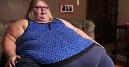 Imala je 23 godine i 317 kilograma: Nije mogla da stane u kupatilo i CIJELI SVIJET GLEDAO JE KAKO SE KUPA U DVORIŠTU, a DANAS IZGLEDA OVAKO