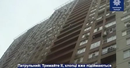 NEVJEROVATAN PODVIG Policajac uhvatio ženu koja se BACILA SA 15. SPRATA (VIDEO)