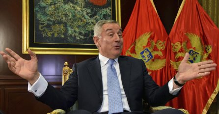 MILO ĐUKANOVIĆ OBJAVIO ODLUKU, NAROD U POTPUNOM ŠOKU: Pogledajte šta se desilo 