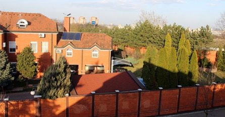 VIDJELI STE IMANJE SEKE ALEKSIĆ, A MOŽETE LI POGODITI ČIJA JE OVO VILA? Najveća je na ESTRADI  -KOJA PJEVAČICA OVDJE ŽIVI?