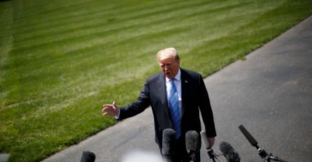 Trumpova kampanja se nastavlja 'online'