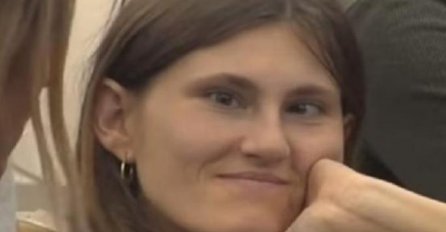 OPERACIJU KIČME ČEKALA CIJELA SRBIJA, DIVNA DNK PRAPIRALA PROMJENOM: Pogledajte kako danas izgleda - PAST ĆETE SA STOLICE (FOTO)