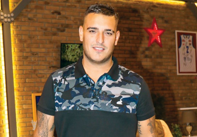  DARKO LAZIĆ DANAS SLAVI ROĐENDAN, EVO KO MU JE PRVI ČESTITAO, NIJE MARINA: Cijela Srbija bruji o njenim riječima