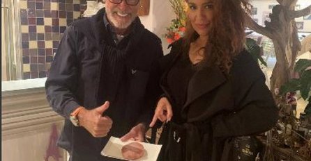 ŽENA HRVATSKOG GLUMCA (66) POKAZALA TRUDNIČKI STOMAK DO ZUBA: Uslijedila BUJICA komentara, svi žure da vide (FOTO)