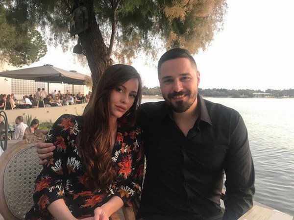 5c31d300-69a4-4d04-8c54-54eb0a0a0a67-5