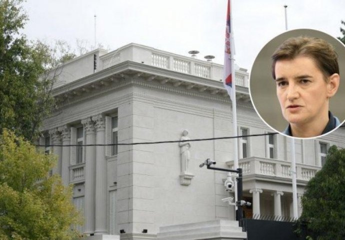 LUKSUZ PRŠTI, OVDJE ĆE ŽIVJETI ANA BRNABIĆ: Čekajte da vidite ULAZNA VRATA, 1 DETALJ ZAPREPASTIO SVE (FOTO)