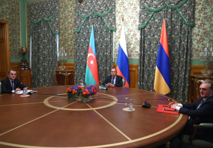 DA LI ĆE DOĆI DO PREKIDA SUKOBA? Razgovori o Nagorno-Karabahu u Moskvi traju satima