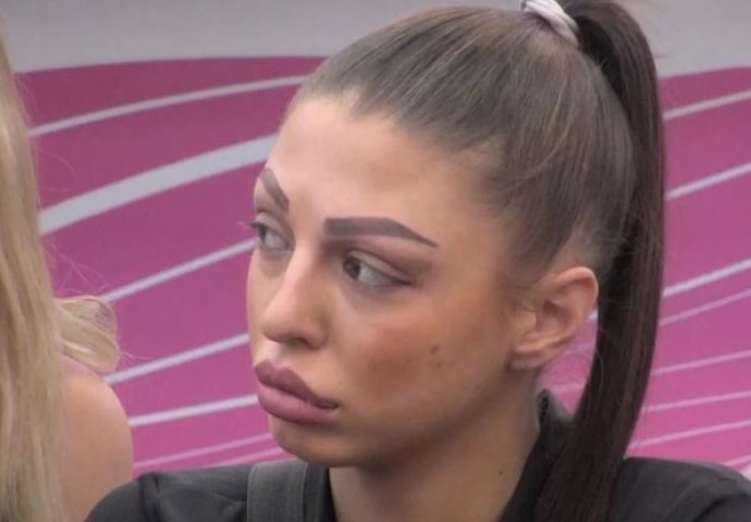 MAJA MARINKOVIĆ POKAZALA POVREDE ZA KOJE TVRDI DA JOJ JE JANJUŠ NANIO, STRAHOVITE SLIKE PROCURILE U JAVNOST: Slijedi neviđeni haos