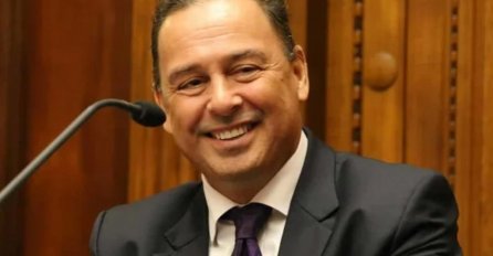 Ministar za sve: Premijer imenovao sebe na 17 funkcija