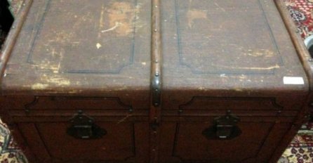 NA TAVANU JE GODINAMA STAJAO DJEDOV DRVENI KOVČEG: Kad ga je napokon otvorio IMAO JE ŠTA I DA VIDI - SLAVIO JE DO ZORE