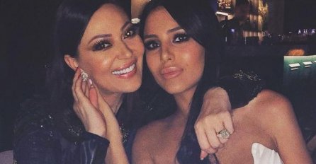 CECA BI OVU SLIKU NAJRADIJE ZAPALILA, NEVIĐENA SRAMOTA SA POČETKA KARIJERE: Ona u tigrastom, a  pogledajte KO JE U KAVEZU!