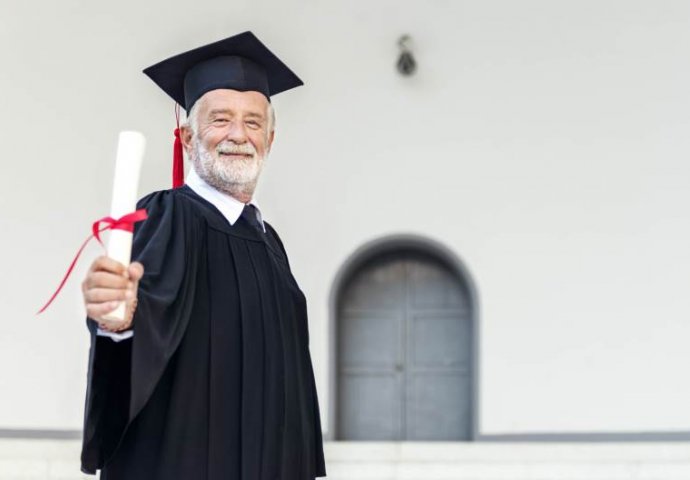 Diplomirao u 96. godini i i poručio kako "ne želi stati"