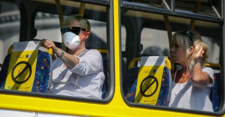 TUČA U GRADSKOM PRIJEVOZU Poznati glumac zbog zaštitne maske napravio SKANDAL u autobusu! 
