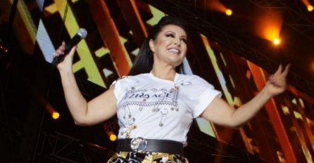 SLAVLJE U KUĆI DRAGANE MIRKOVIĆ, PODIJELILA RADOSNE VIJESTI, ČESTITKE SAMO PRISTIŽU: Sve puno plavih balona