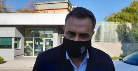 Asim Sarajlić ponovo saslušan u Sudu BiH u aferi "Respiratori", Tužilaštvo tražilo kaznu