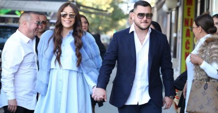 SNAJKA ĐANIJA I SLAĐE OBUKLA PATIKE U OPŠTINU, A EVO ŠTA JE OBUKLA SVEKRVA: Niko ne može da vjeruje, "SPREMILA SE ZA 15 MINUTA" (FOTO)