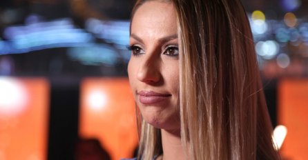 "Tako maloj su mi govorili da sam SIROMAŠNA SELJANKA" Rada Manojlović progovorila o PAKLU koji je prošla kad je bila djevojčica