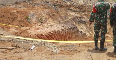 STRAŠNO, ZEMLJA PROGUTALA LJUDE! Klizište odnijelo 11 života