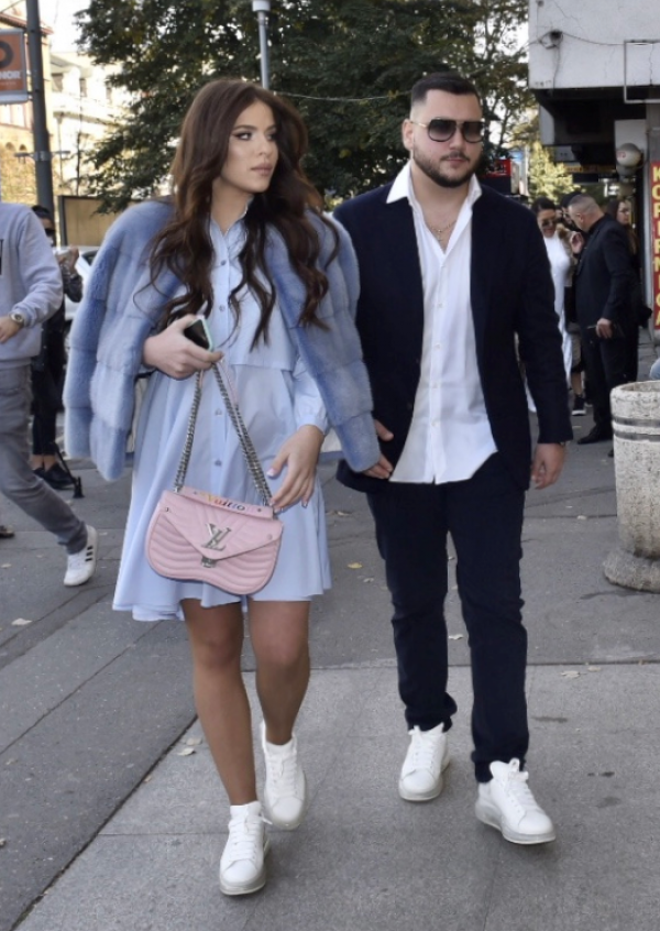 6271d233a9629e99cbe5fedf15ad4bca