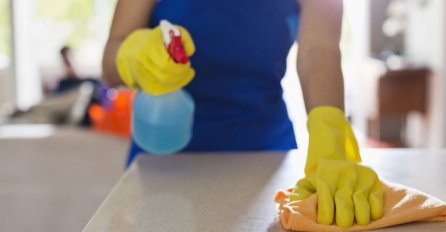 DOMAĆICE OPREZNO! GREŠKE koje svi pravimo prilikom čišćenja kuće, a neke od njih UGROŽAVAJU zdravlje