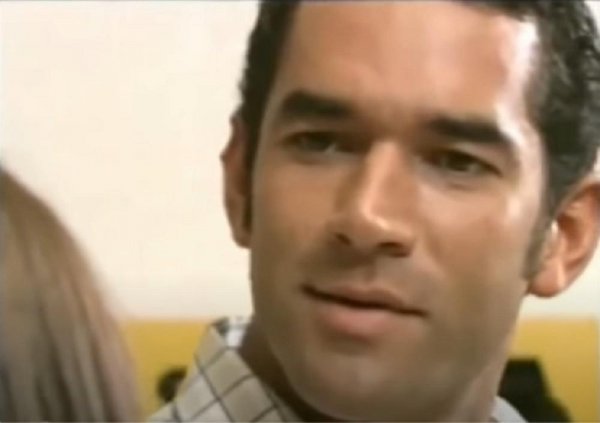 833251-printscreen-youtube-rubi-serija-eduardosantamarina-ff