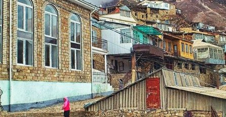 EVO KAKO IZGLEDA RODNA KUĆA KHABIBA, OVDJE ŽELI DA SE VRATI: Snimio je unutrašnjost, OVO NISMO OČEKIVALI (FOTO)