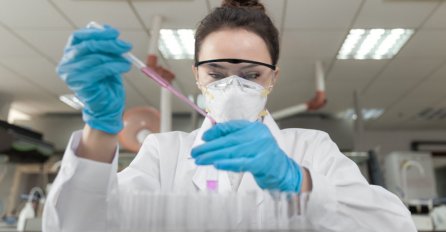 VELIKE BROJKE: Za dan registrovano skoro 25.000 NOVOZARAŽENIH