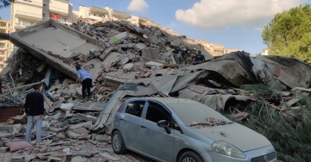U Izmiru ispod ruševina spašena dva djeteta, broj poginulih u zemljotresu porastao na 81