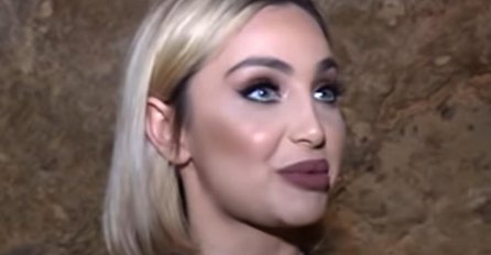 "NAPADA ME, MORAM DA.." EVO KO JE MUŽ MAJE BEROVIĆ: Pjevačica progovorila o PROBLEMIMA U BRAKU, IZNENADIT ĆETE SE KAD GA VIDITE (FOTO)