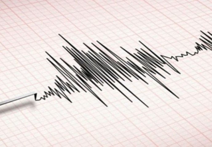 ZATRESLA SE SRBIJA: Zemljotres pogodio Kragujevac