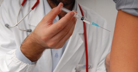 OD PACIJENTA UZEO 4.200 EURA Uhapšen ljekar zbog primanja mita za operacije