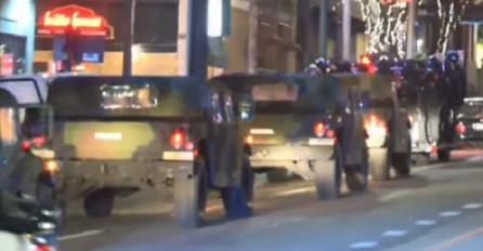 VOJSKA NA ULICAMA, HAOS POČEO U AMERICI: Maskirani ljudi hapse (VIDEO)