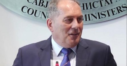 DRAGAN MEKTIĆ: Tabla sa imenom Radovana Karadžića na Palama nije trebala biti ni postavljena