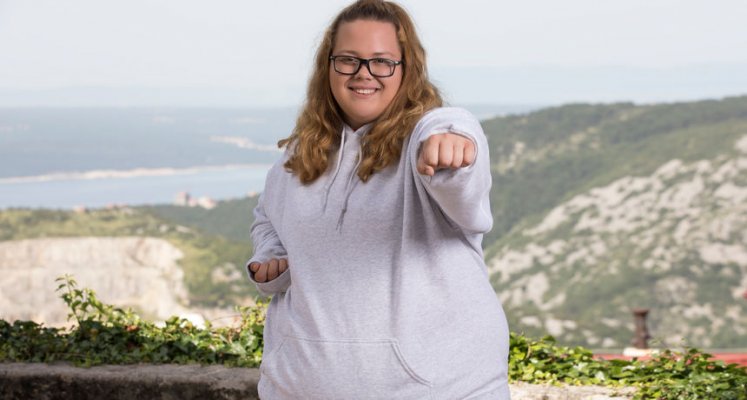 ana-zderic-c46ce19023ba78843763575f8bd3363a-view-article-new