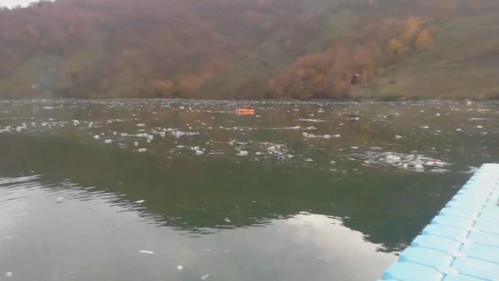 842533-1604575655pribojlimplutajicadeponijafotorina2-ff