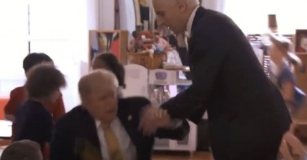 Urnebesna parodija u kojoj Trump odbija napustiti Bijelu kuću HIT NA INTERNETU