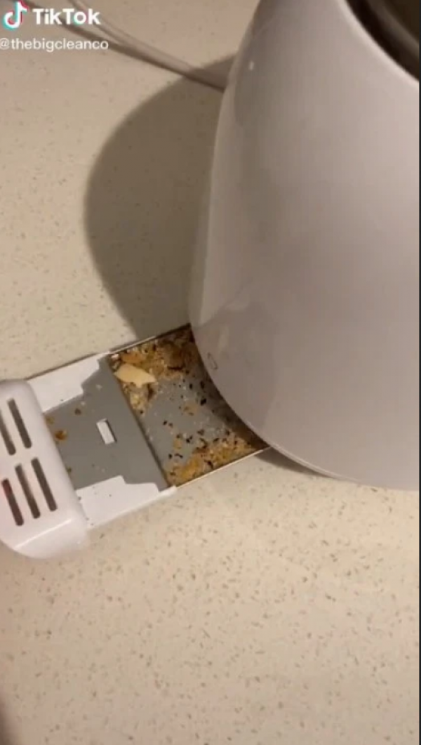 ef7c177a2a168ea85def1a19475c3f68