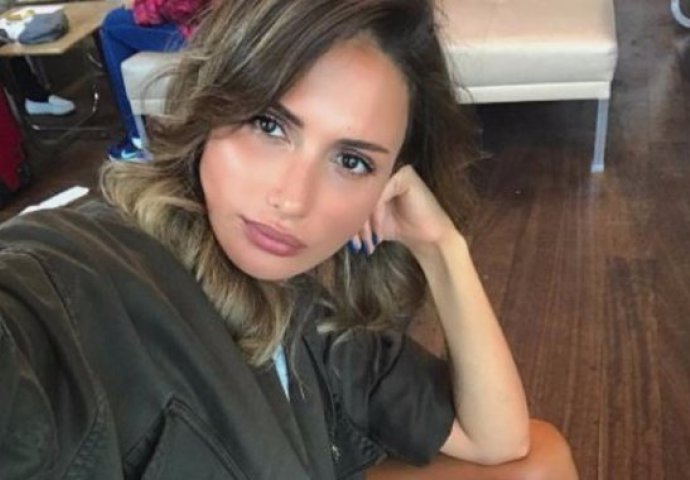 IMAO JE 3 ŽENE U KUĆI, OVO JE ROĐENI BRAT EMINE JAHOVIĆ: A tek da mu vidite suprugu (FOTO)