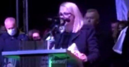 Elzina Pirić u zanosu: Sunce je usijalo u Banovićima kad je Mevla rodila Mirsada Kukića