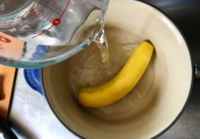 SIGURNO NISTE ZNALI ZA OVO: Napravite čaj od banane BIĆETE IZNENAĐENI KADA VIDITE KAKO DJELUJE 