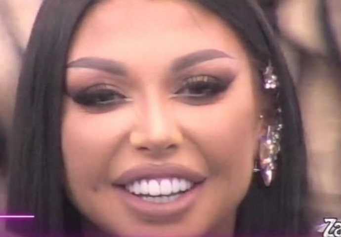 RAZOTKRIVENA! EVO KO JE PLATIO SVE MAJINE PLASTIČNE OPERACIJE: Javio se i priznao, PUNO GA JE KOŠTALA