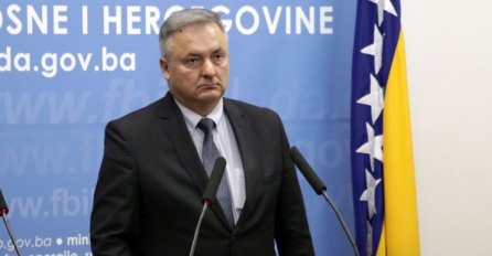 Ministar Vujanović pozitivan na koronavirus