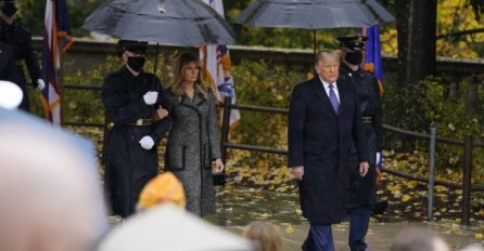 NIKOME NIJE PROMAKLO PONAŠANJE MELANIE NA GROBLJU! Njena poruka je svima jasna