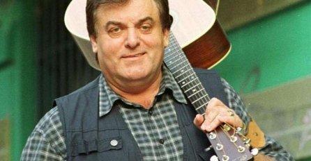 OVO SU SINOVI KIĆE SLABINCA, JEDAN SE BAVI MUZIKOM: Evo ko su oni (FOTO)