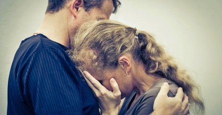 Oče, zašto moja majka plače bez razloga?