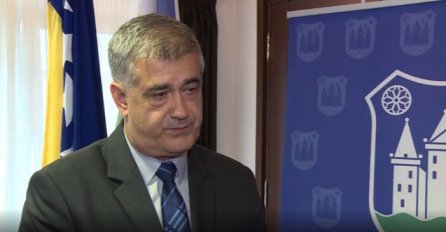 Šuhret Fazlić vodi u utrci za gradonačelnika Bihaća