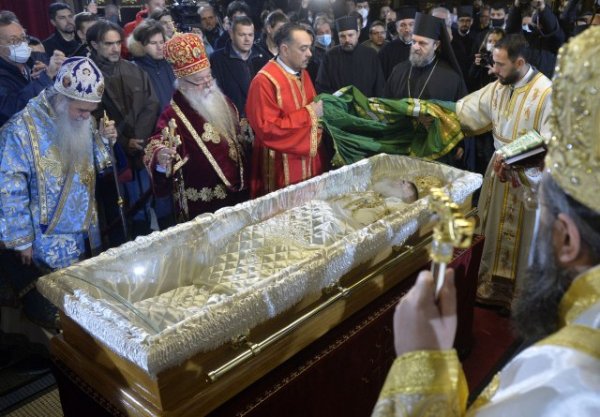 17632246145fb8ca8c5e89a380996754-640x445