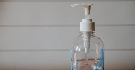 Ovako sami napravite dezinficijens za ruke koji sigurno UBIJA KORONU