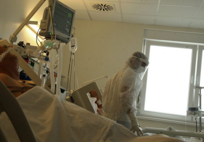 ZARAZA NE MIRUJE U Grčkoj za dan od korona virusa umrlo 108 osoba