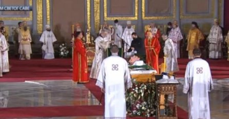 U Hramu Svetog Save počela liturgija kojom će biti ispraćen patrijarh Irinej